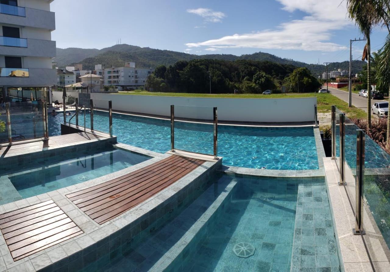 Cobertura Velejar Em Condominio Clube - Com Area De Lazer 塞尔苏拉穆斯州长镇 外观 照片